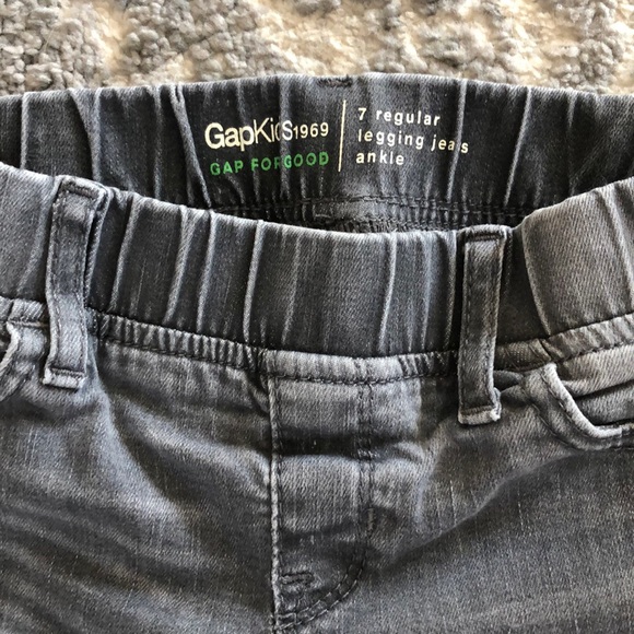 Girls Jeans - Picture 2 of 4